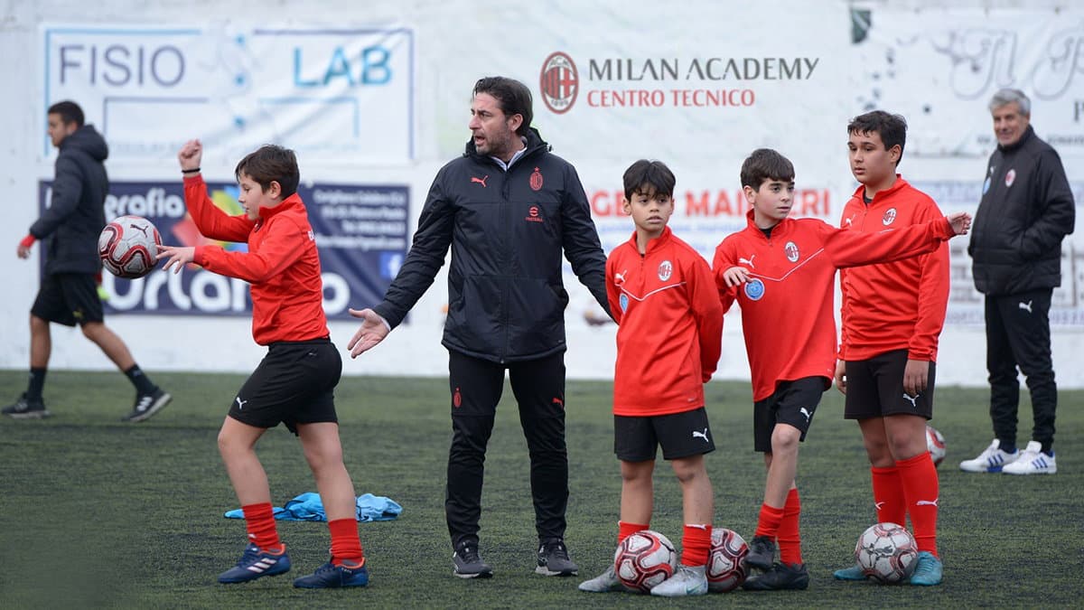 Al via la nuova stagione calcistica del club "Forza Ragazzi"