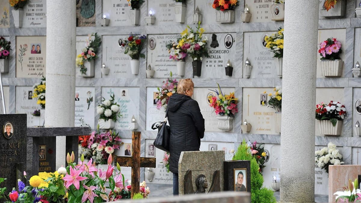 Cimiteri comunali: a gara l'affidamento dei lavori per la realizzazione di nuove batterie