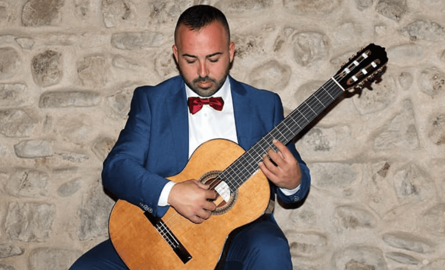 Tutto pronto a Trebisacce per il recital del maestro chitarrista Daniele Santagata