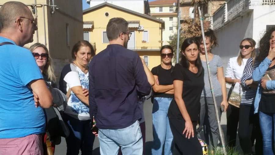 Scuola Ariosto a Co-Ro, il sindaco Stasi incontra i genitori e li rassicura