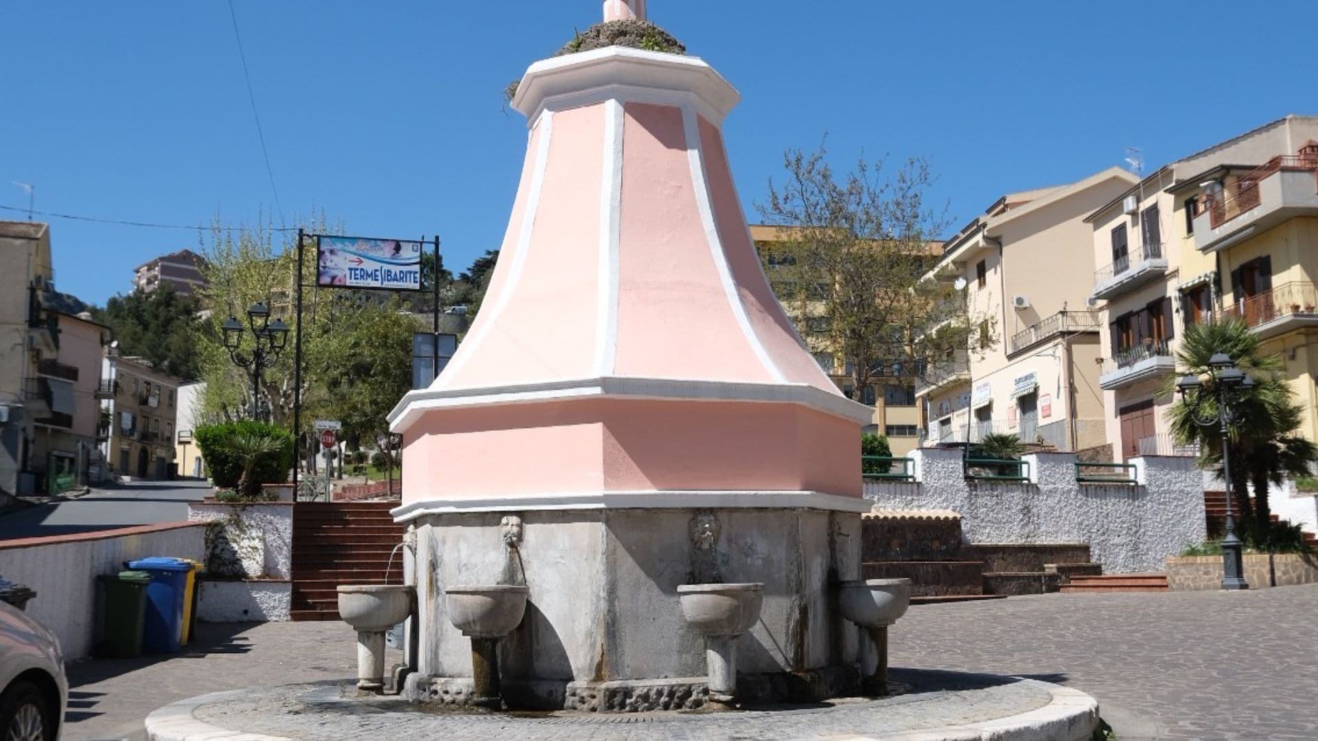 La piazzetta dell'Acqua Sulfurea di Cassano Jonio diventerà area pedonale