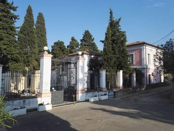 Illuminazione cimitero, la revoca del bando di gara era legittima. Lo ha stabilito il Tar della Calabria