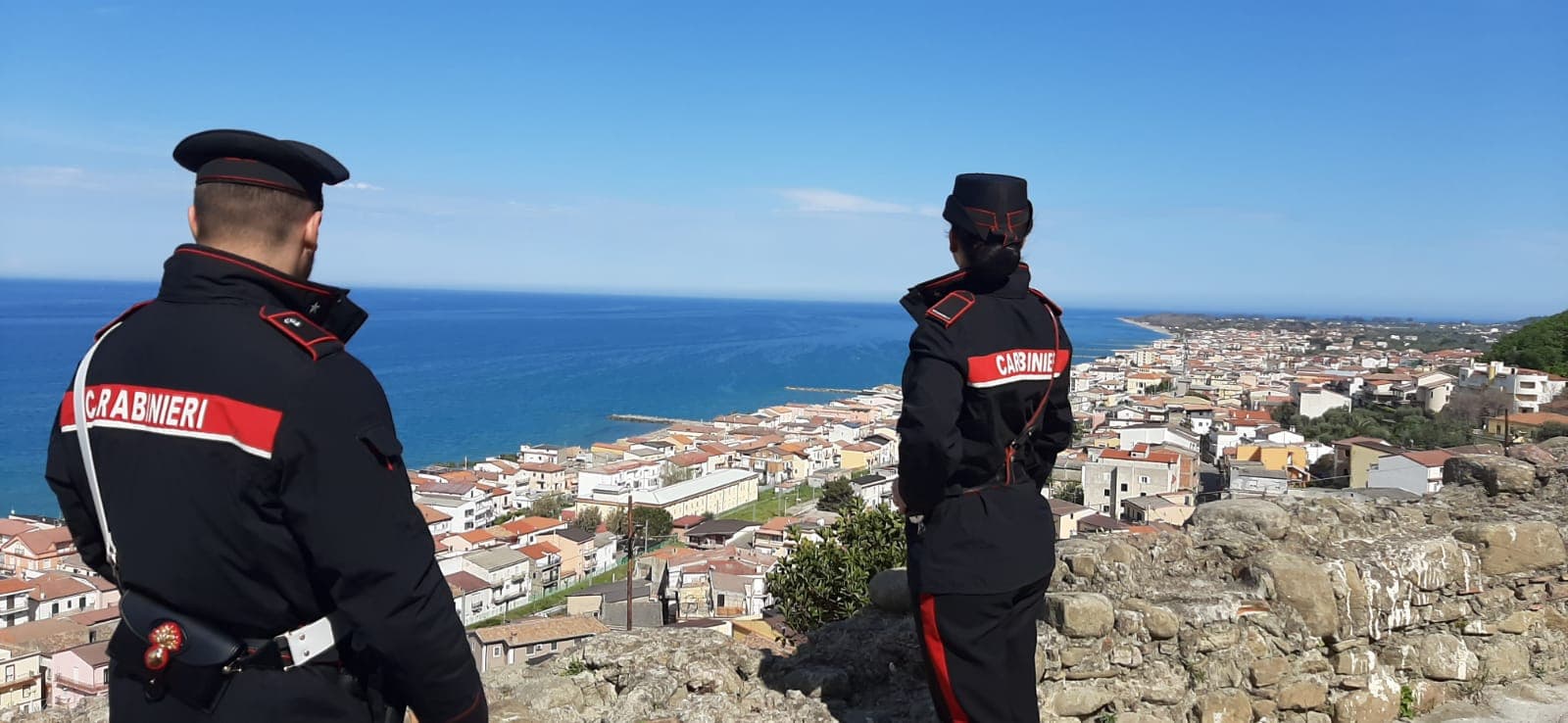 Si finge assessore comunale e tenta di truffare il parroco di Cariati