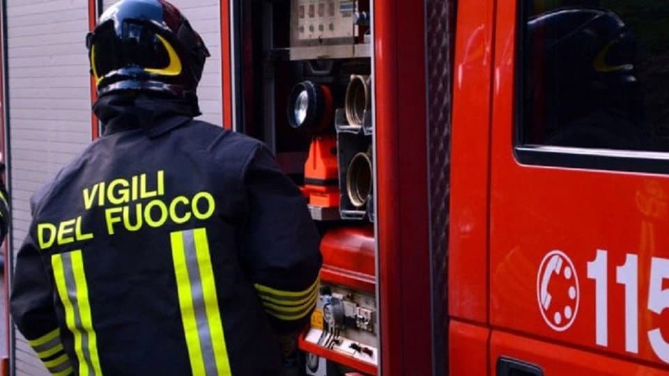 Il Corpo Nazionale dei Vigili del Fuoco festeggia la patrona santa Barbara a Cosenza