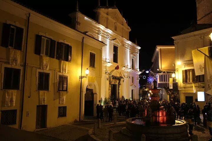 Ritorna la Streata Majstra, Corso Cavour diventa un Villaggio di Natale fatto di storia e tradizione