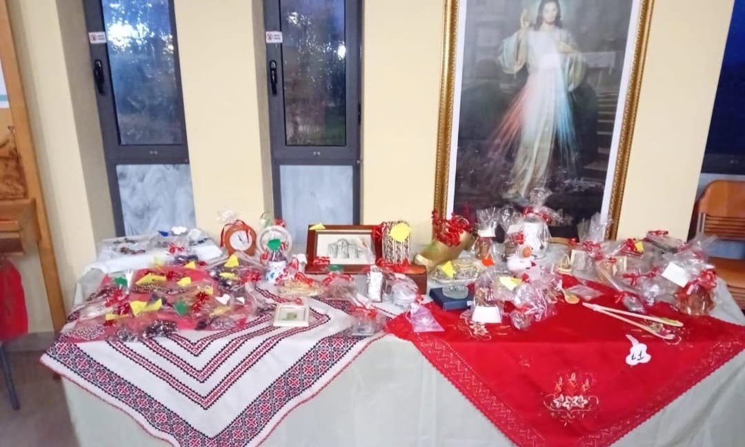 Oggi e domani un banchetto della solidarietà nella chiesa Santa Teresa di Rossano