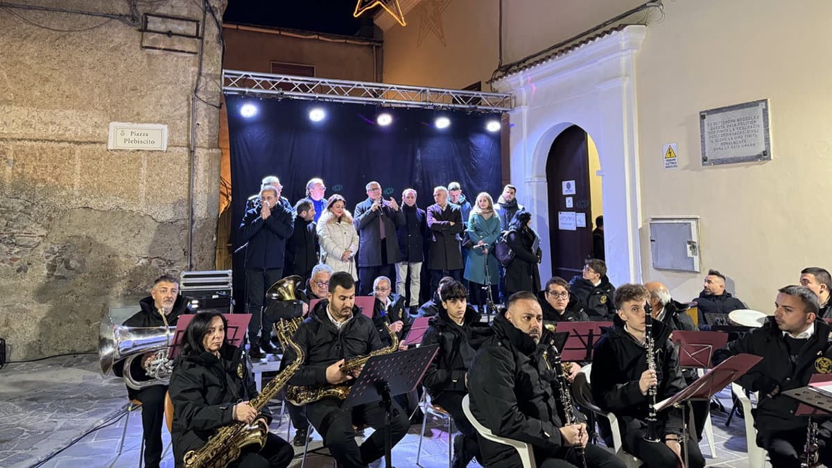 Un fiume di gente a Cassano per la festa della "Strata Majstra"