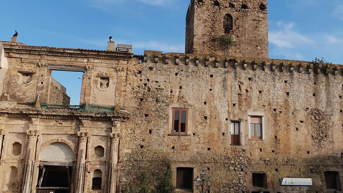Consegnato al comune di Terranova da Sibari il castello feudale