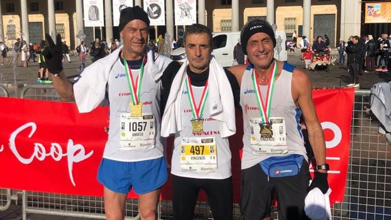 L'ASD Podismo e Sport Saracena trionfano alla Maratona di Reggio Emilia