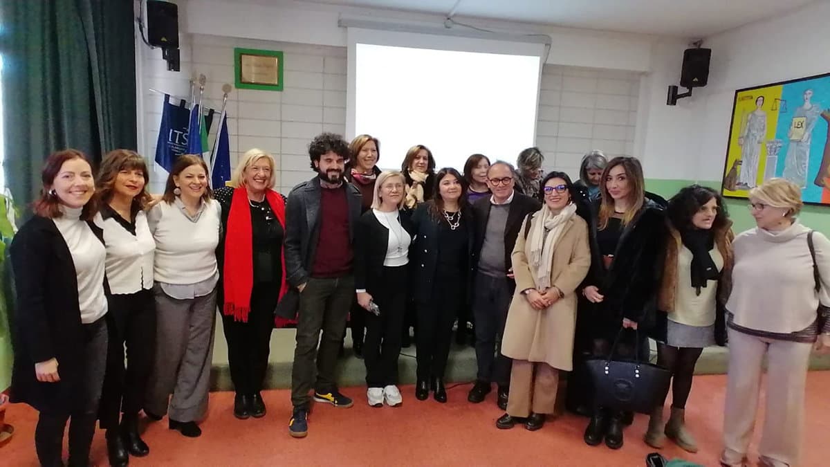 Trebisacce, il Polo liceale al convegno “L’allattamento: il punto di vista delle studentesse e degli studenti”