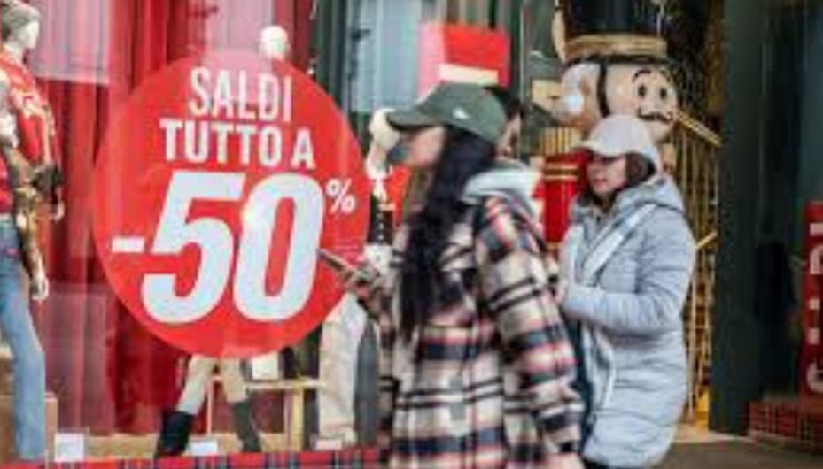 Saldi, in Calabria al via dal 5 gennaio