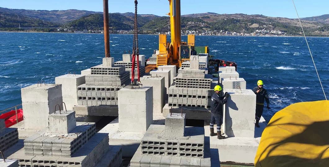 A Montegiordano posati 70 dissuasori contro la pesca a strascico