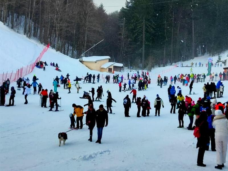 Calabresi pazzi per la neve: boom di presenze a Lorica nel fine settimana