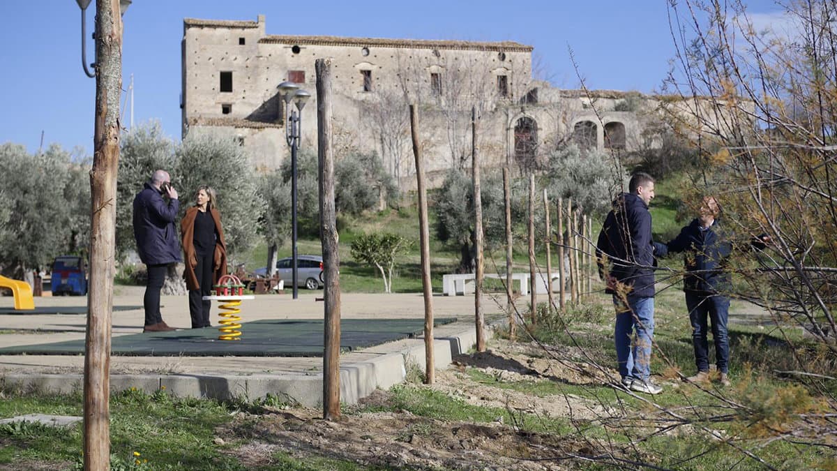 Partiti i lavori per la nuova viabilità interna in contrada Amica