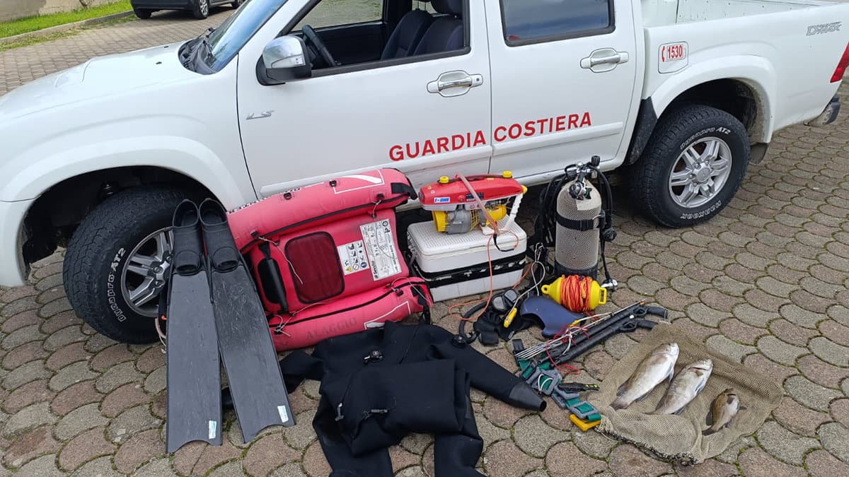 Co-Ro, fermato un pescatore di frodo intento alla pesca subacquea