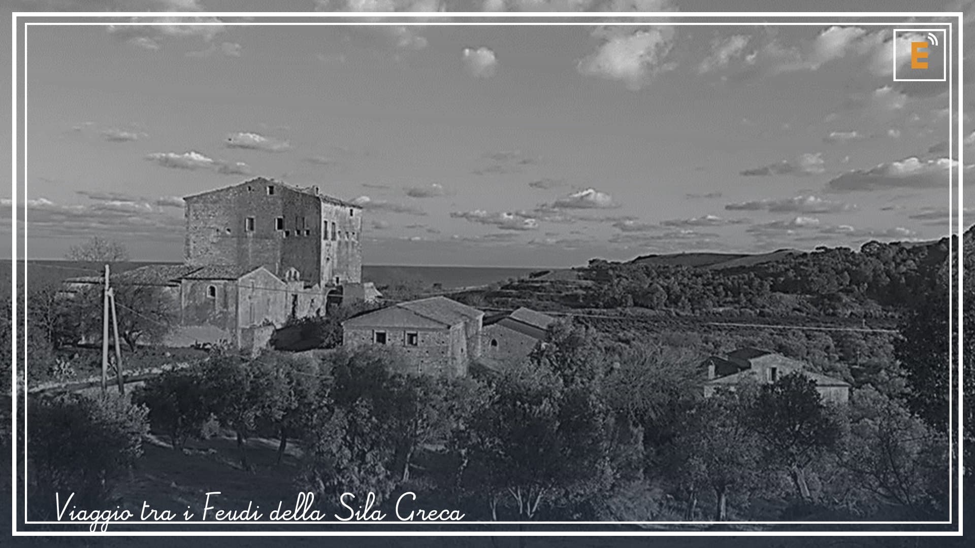 Viaggio tra i Feudi della Sila Greca - L'Architettura della Torre stellata dell’Arso