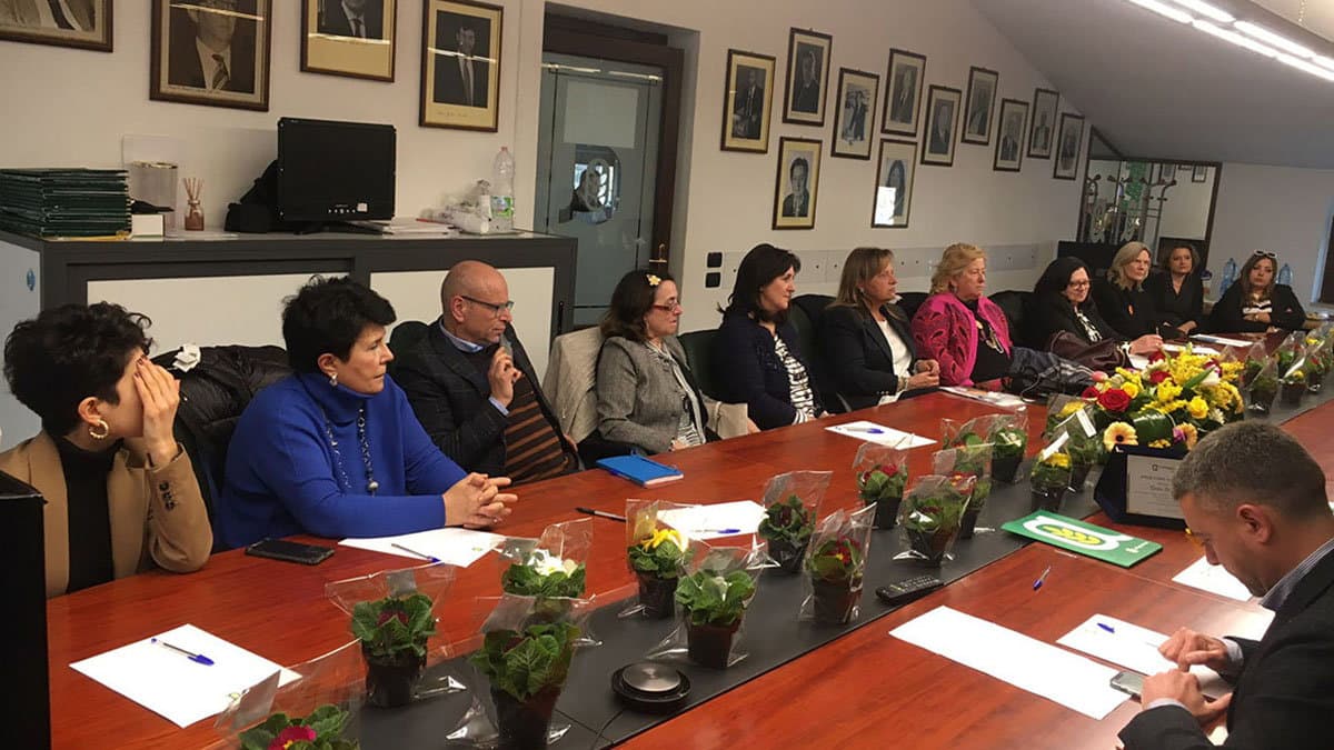 "Clementine Antiviolenza", consegnato il contributo raccolto a favore del Centro Antiviolenza "Fabiana Luzzi"