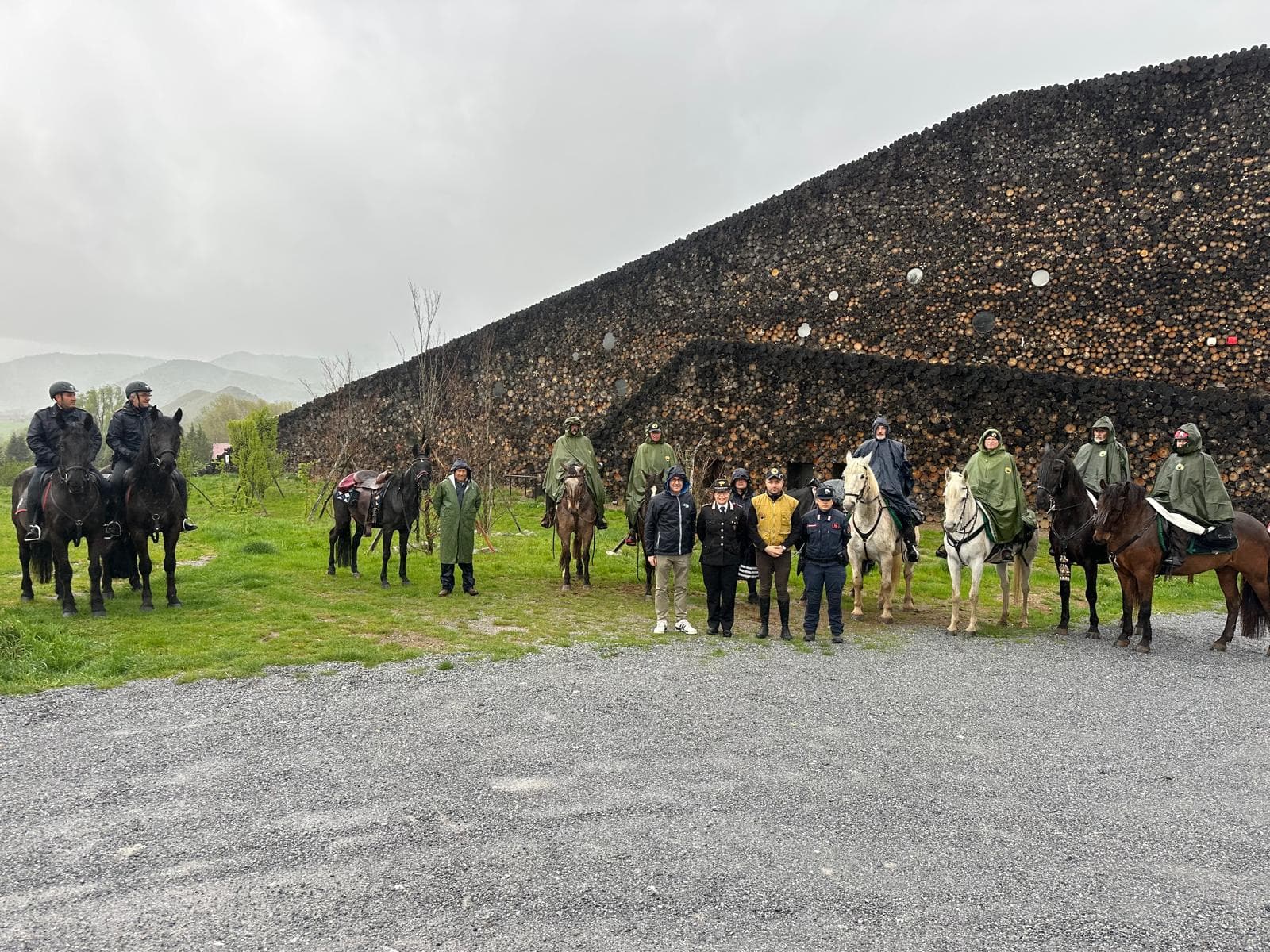 Turismo equestre, Viaggio nei Parchi del Sud. Dal Pollino all'Alta Murgia