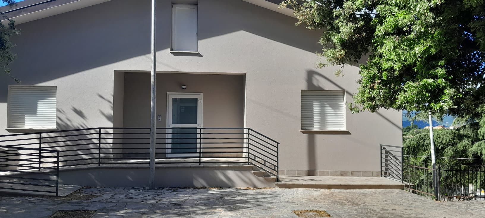 Cantieri aperti a Frascineto. Recuperato edificio Corso Resistenza