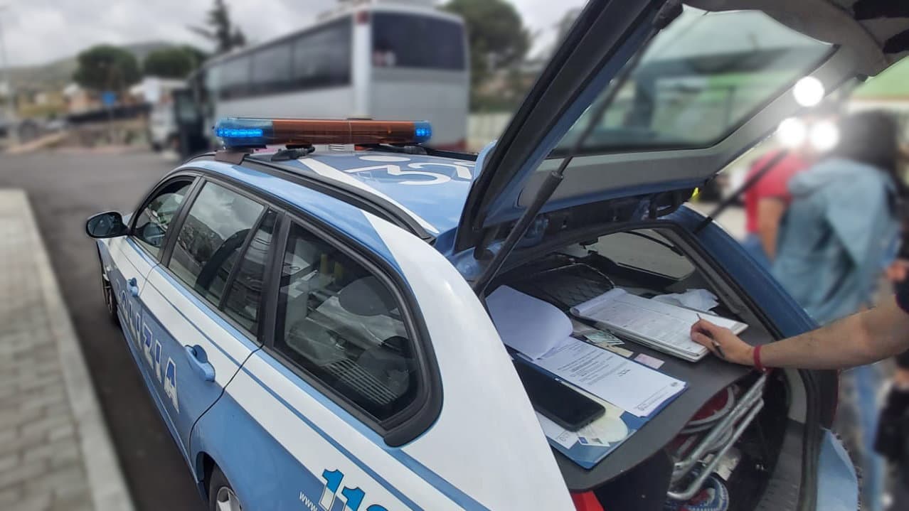 Viaggi di istruzione, un altro autobus fermato alla partenza per carenza di requisiti