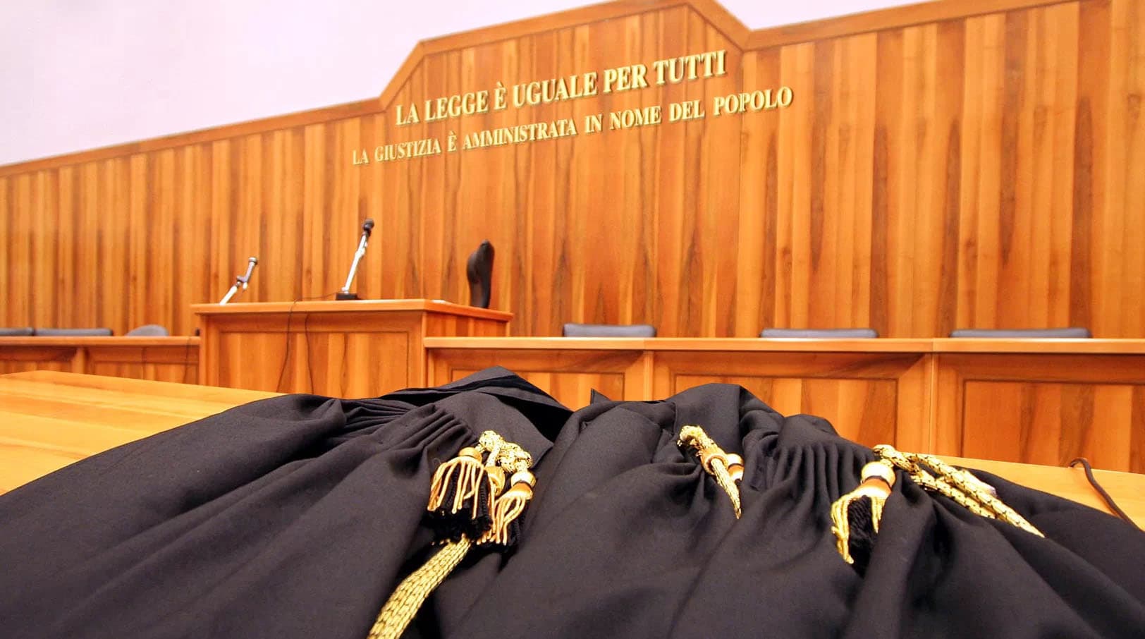 “Athena”, i tentacoli del clan Abbruzzese sulla Sibaritide: venti rinvii a giudizio