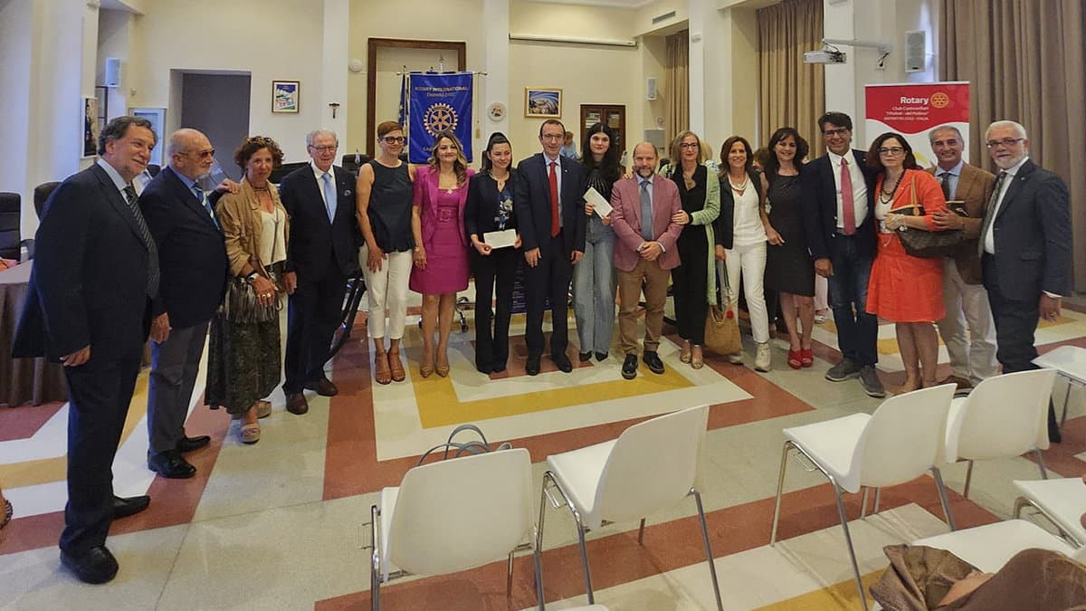 Consegnate le borse di studio "Rotary per i giovani" di Castrovillari