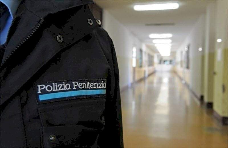 Blitz nel carcere di Co-Ro, trovata droga: «Troppi tossicodipendenti e pochi agenti»