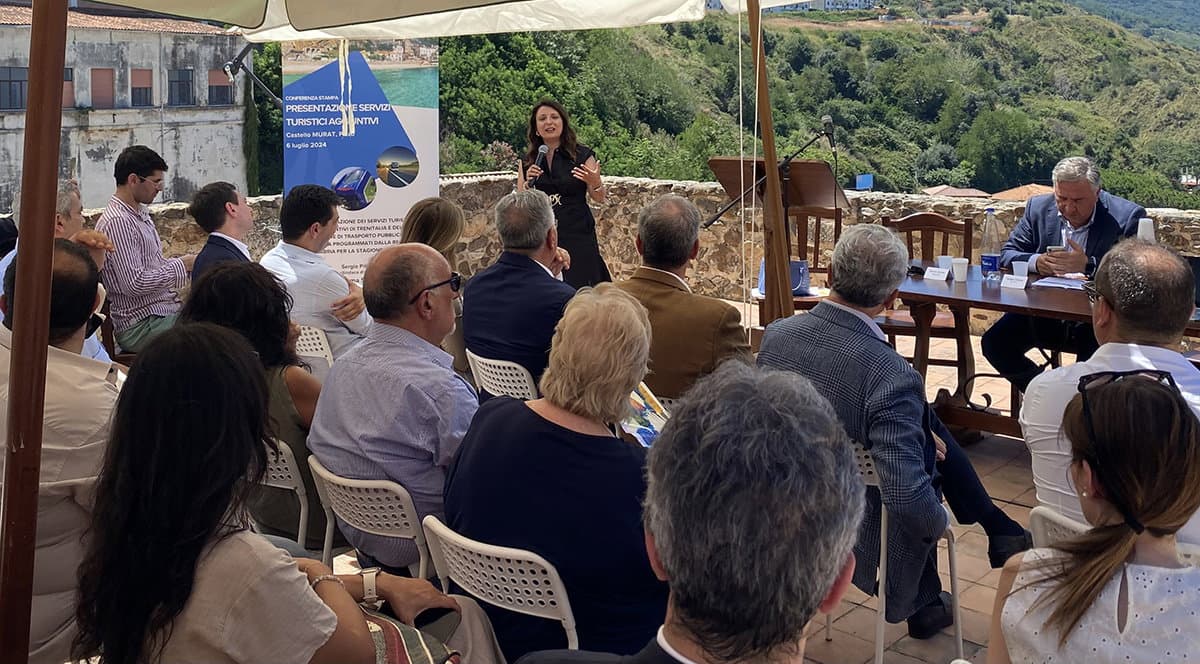 Trasporto pubblico locale, Staine promette una Calabria «più attrattiva e accessibile»