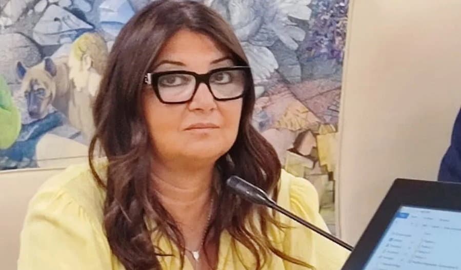 La Straface tranquillizza su Nefrologia e attacca Stasi: «Espone la città a figure barbine»