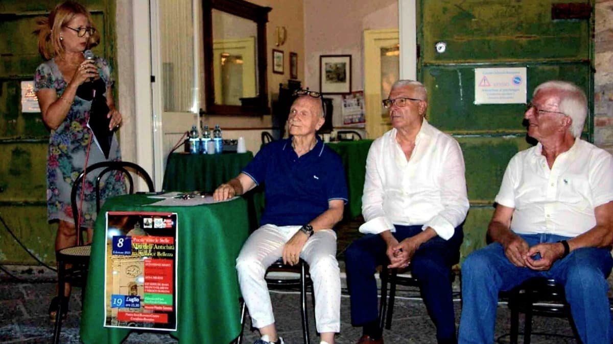 "Poesie sotto le stelle" al Circolo Culturale Rossanese