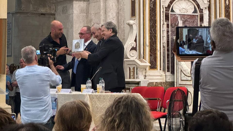 Premio "Giorgio La Pira - Città di Cassano" assegnato al Cardinale Matteo Maria Zuppi