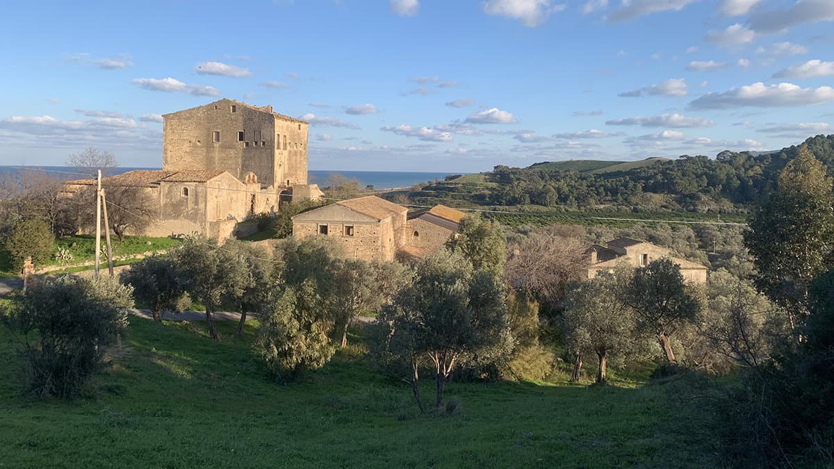 Al Castello dell’Arso di Mandatoriccio torna il Mo'Mo' Festival