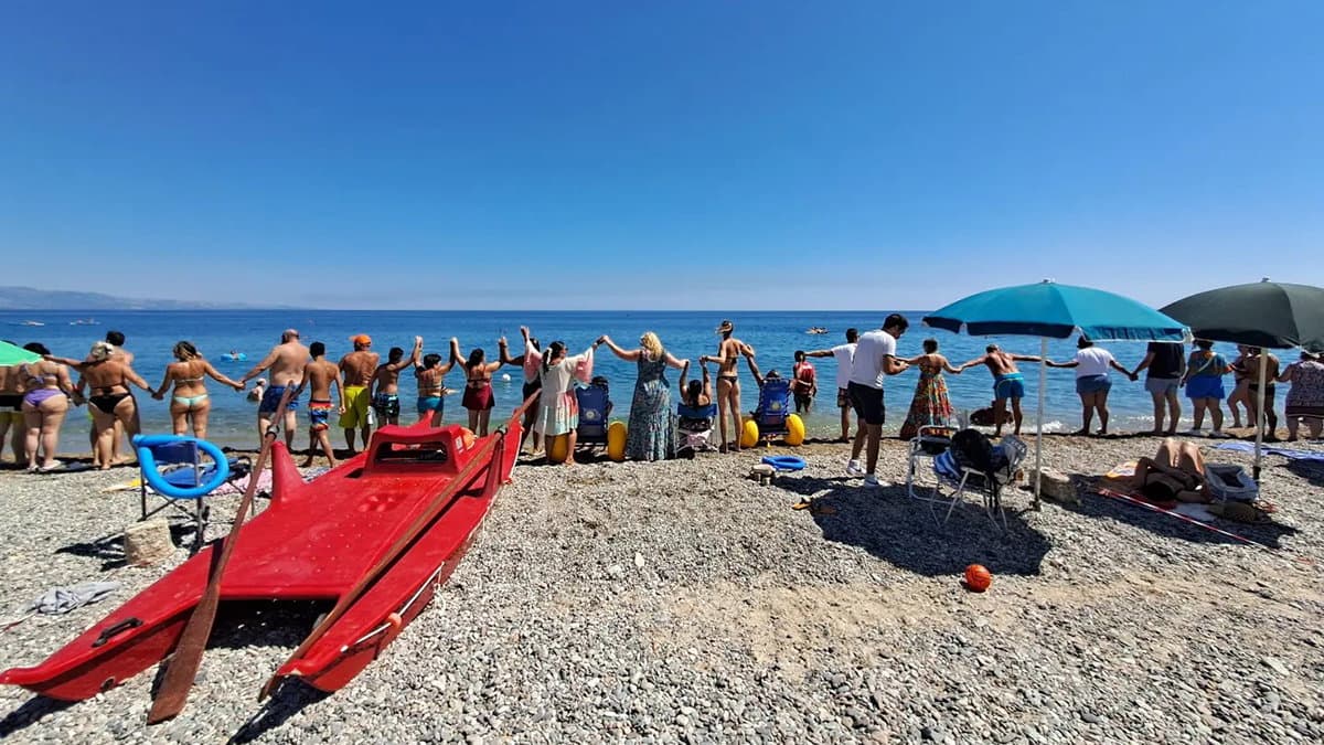 A Corigliano-Rossano la prima edizione della "Catena Umana di Solidarietà"