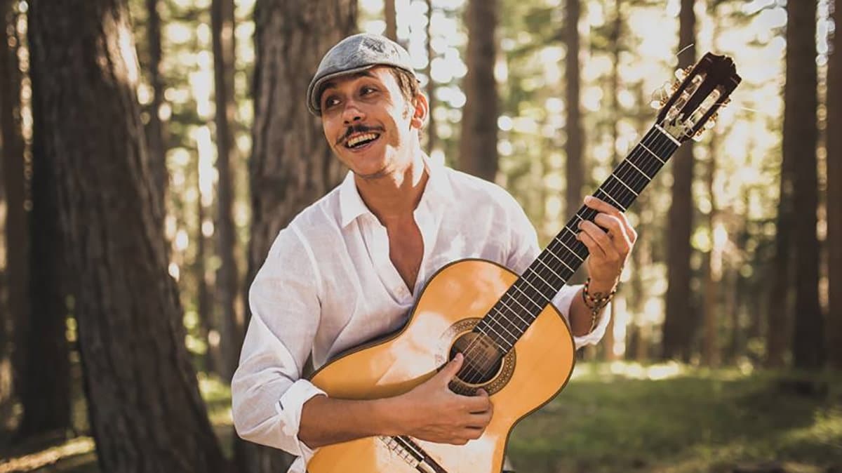 Santino Cardamone in concerto a Longobucco per la "Festa del panzerotto"
