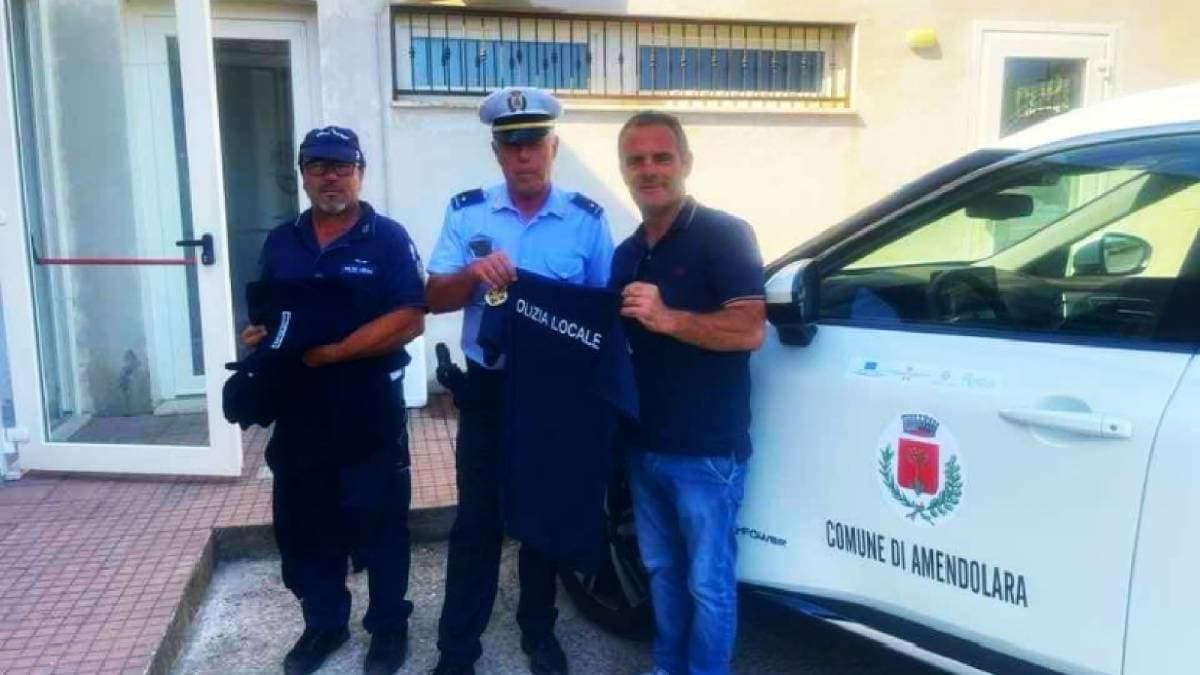 Amendolara, dopo venti anni arrivano le nuove divise per la Polizia Municipale