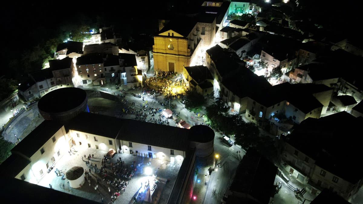 Il centro storico di Castrovillari pronto per l'evento "Civita Nova Radicarsi"