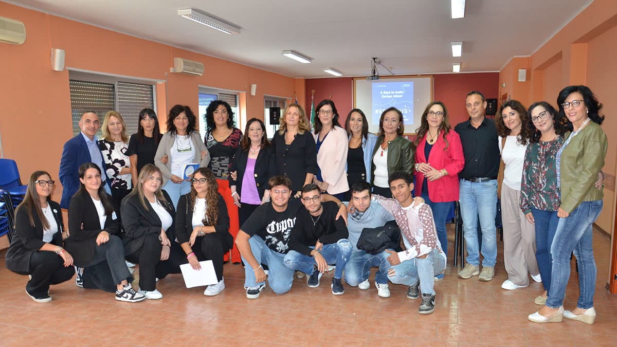Internazionalizzazione della didattica, evento ErasmusDays all'Istituto "Palma, Green, Falcone e Borsellino" di Co-Ro