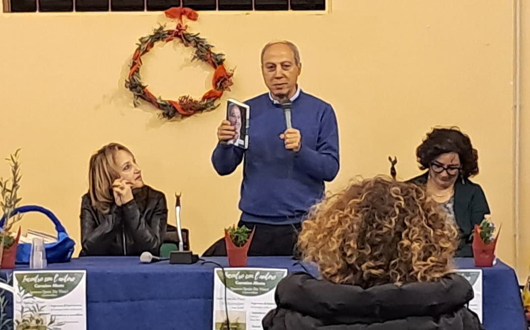 Castrovillari, gli studenti del "Da Vinci" incontrano Carmine Abate