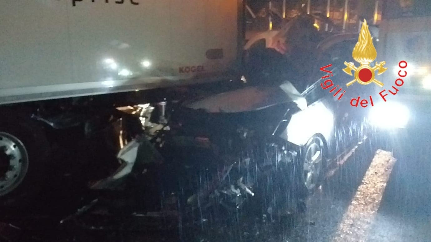 Tragico incidente a Mormanno: muoiono madre e figlia