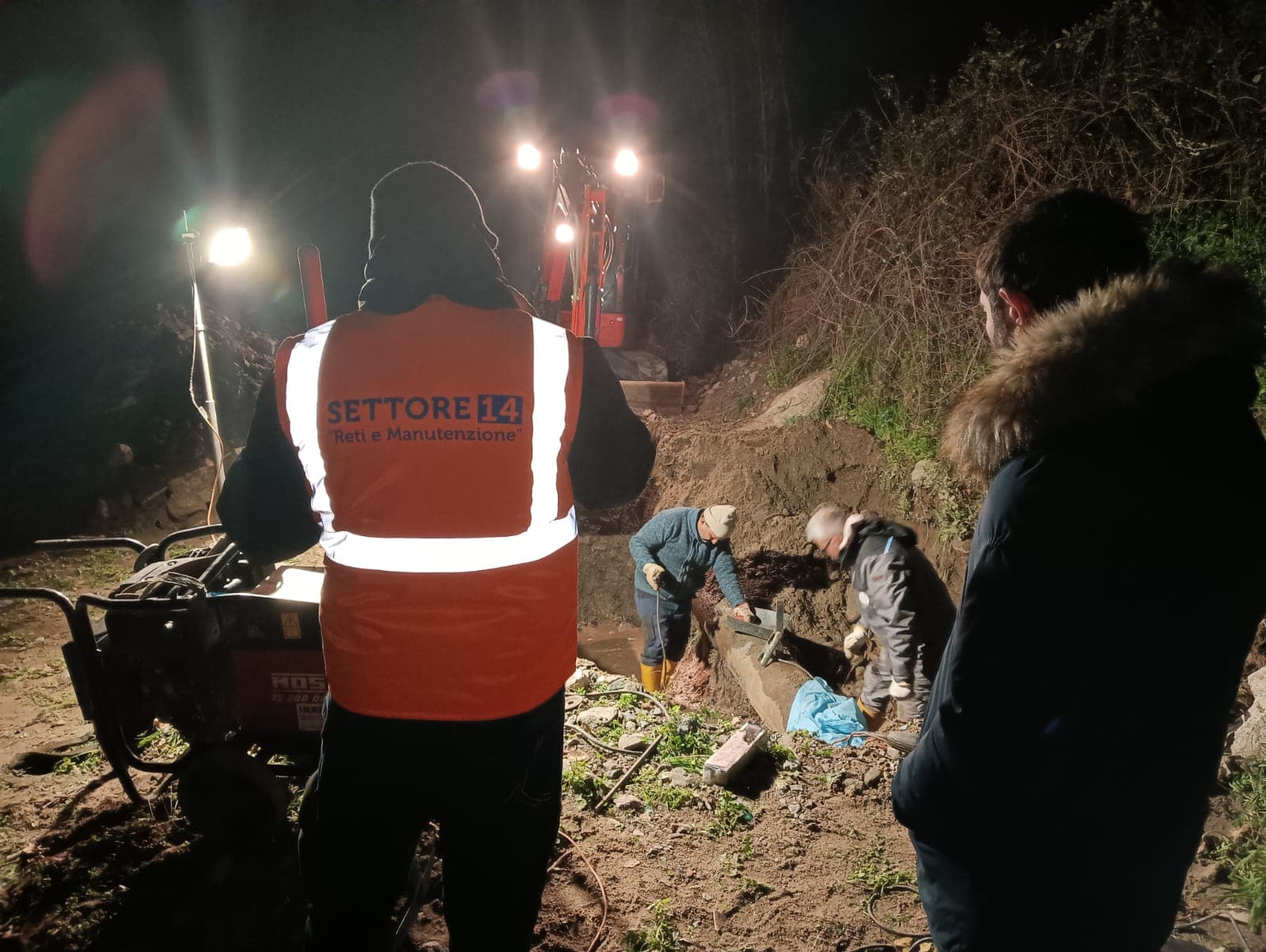 Ennesima e gigantesca falla sulla condotta idrica a Celadi
