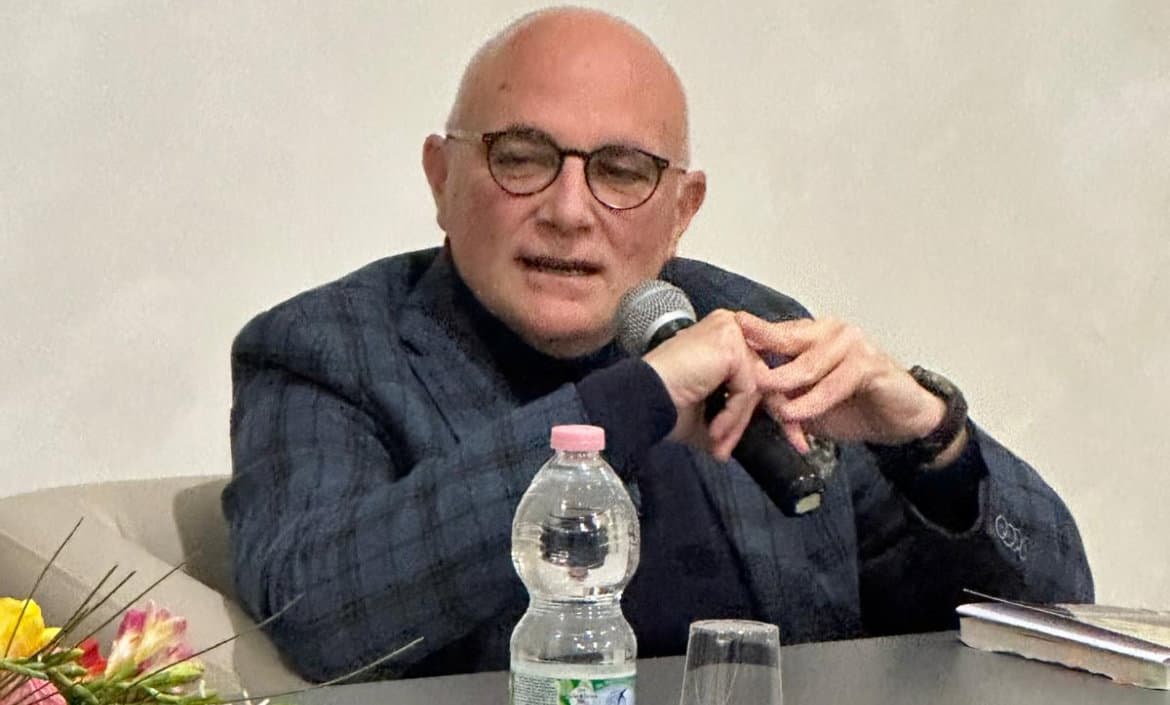 Castrovillari: presentato il libro del Dirigente di Polizia Giuseppe Zanfini