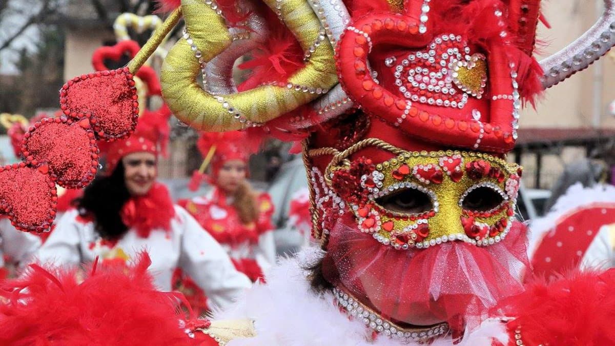 Al Carnevale di Castrovillari torna l'atteso concorso "Vetrine in Maschere"
