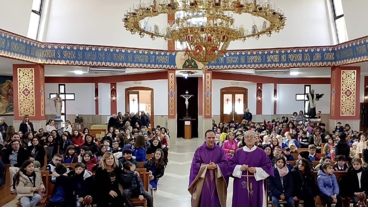 I bimbi della scuola primaria "Monachelle" partecipano alla santa messa del mercoledì delle Ceneri