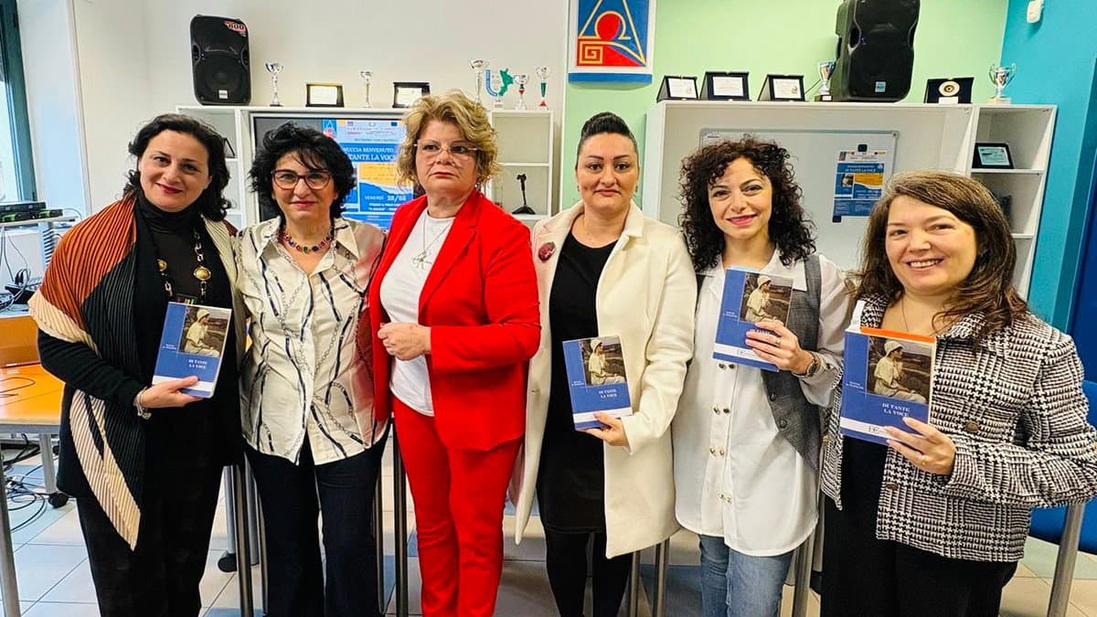 Trebisacce, i ragazzi del liceo incontrano l’autrice Nuccia Benvenuto