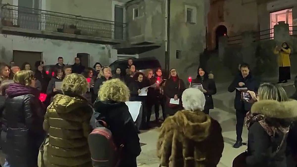 Lungro, cresce l'attesa per il Canto delle Kalimere: uno degli appuntamenti più intensi della Settimana Santa