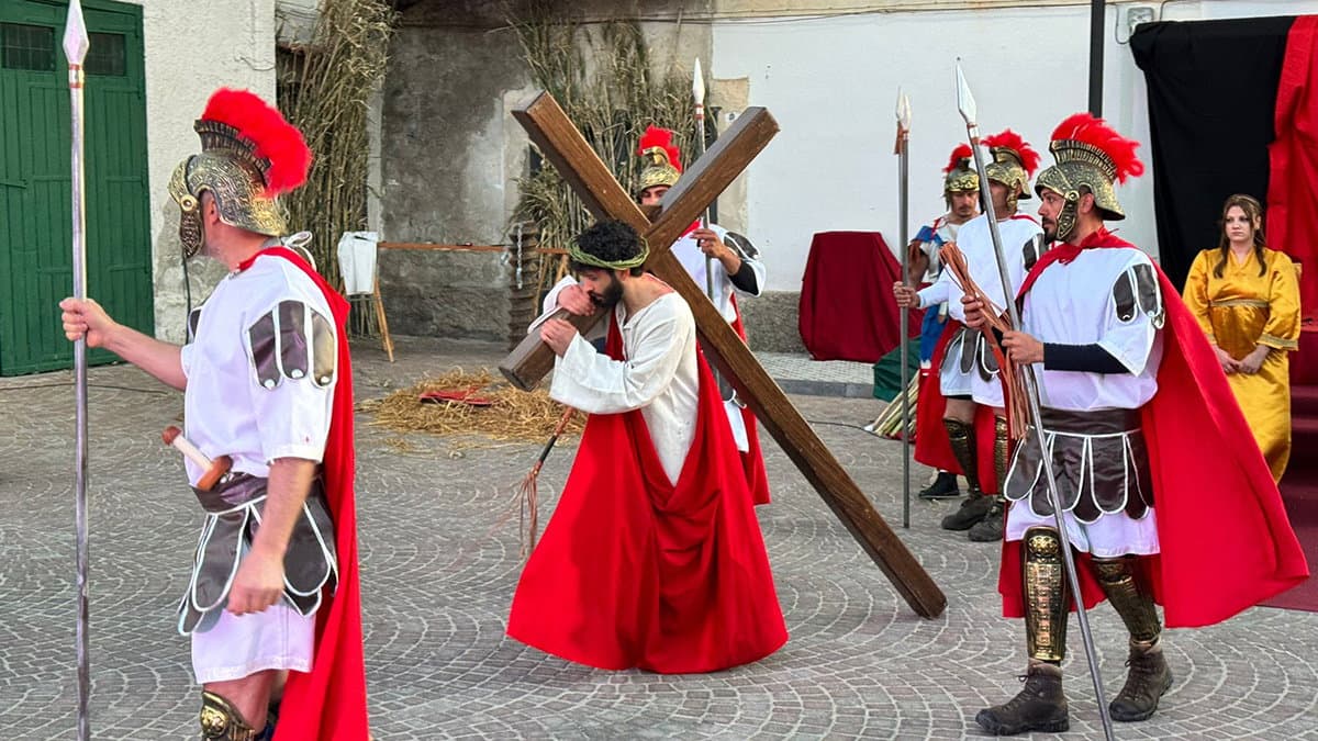 Fede e tradizioni, tornano i riti de ‘A Simanǝ Santa calovetese