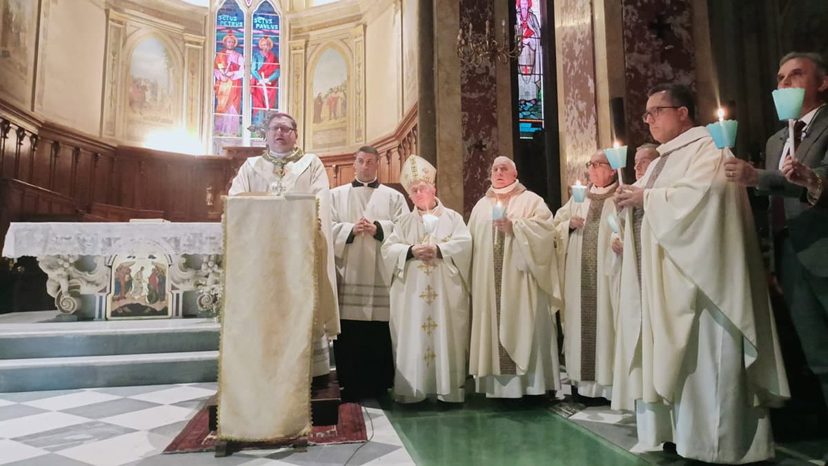 Veglia Pasquale, Aloise: «Questa è la notte della Speranza. Non celebriamo solo un rito, celebriamo la Vita»