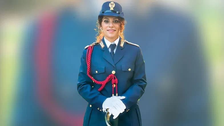 Crosia ricorda Raffaella De Luca, la famiglia dona un defibrillatore alla comunità traentina