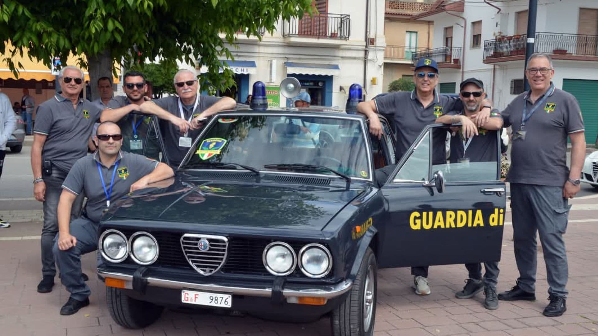 La Scuderia Alfisti Giallo Verde ha fatto tappa ad Amendolara per la gioia di grandi e piccoli