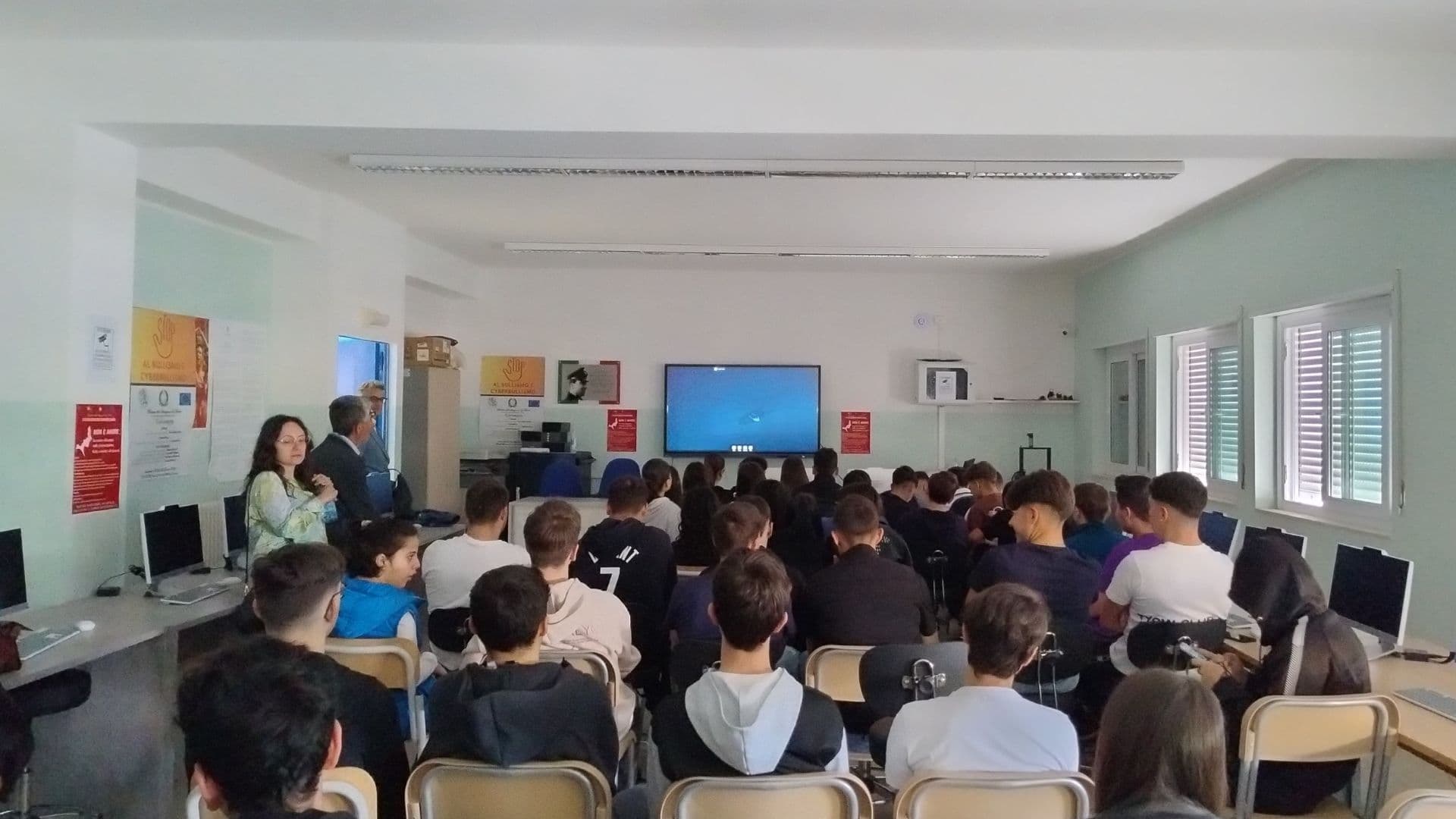 Conclusa con successo la seconda edizione di “Behind the Light" nelle scuole calabresi